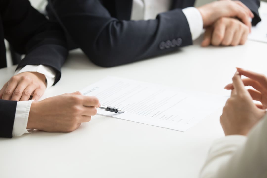 ¿Qué ha de constar en el certificado corriente de pago? Finques Chicote